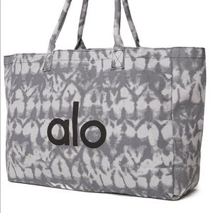 alo gray tie dye shopper tote NWT